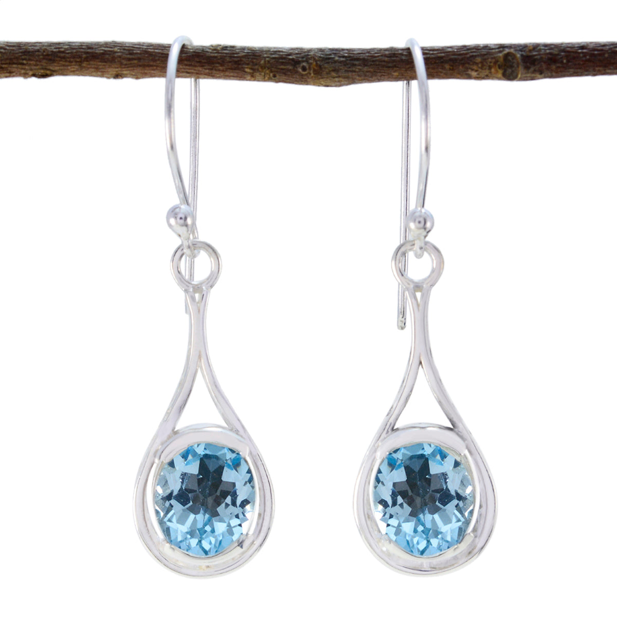 Blue-Topaz-Turkish-Bianca-Solitaire-Dangle-Blue-92.5-Silver-Earring Hoofdafbeelding