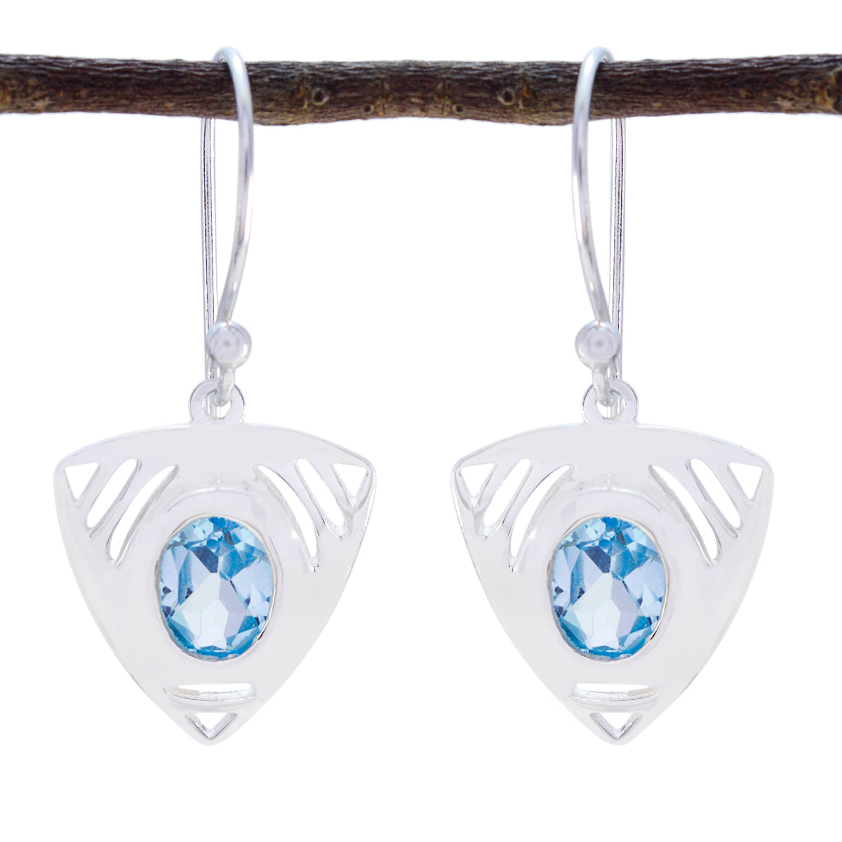 Boucles d'oreilles pendantes solitaires Fernanda en argent bleu et topaze bleue russe Image secondaire du produit