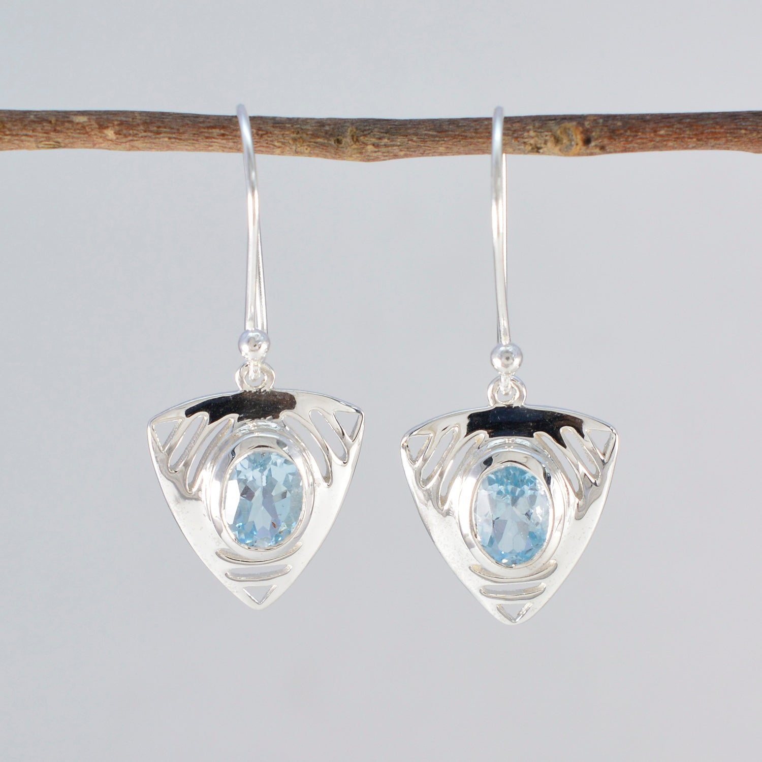 Blue-Topaz-Russian-Fernanda-Solitaire-Dangle-Blue-Silver-Earring