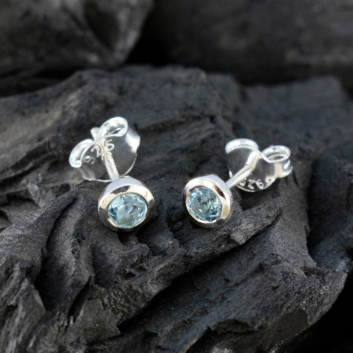 Blue-Topaz-American-Aiko-Solitaire-Stud-Blue-Sterling-Silver-Earring