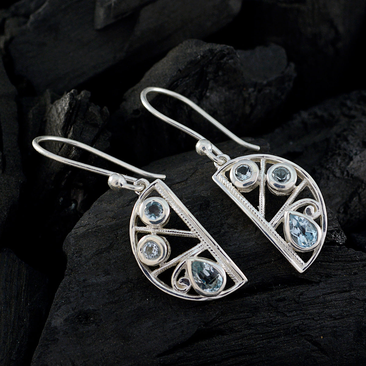 Boucles d'oreilles pendantes multiples en argent sterling et topaze bleue américaine Bianca Image secondaire du produit
