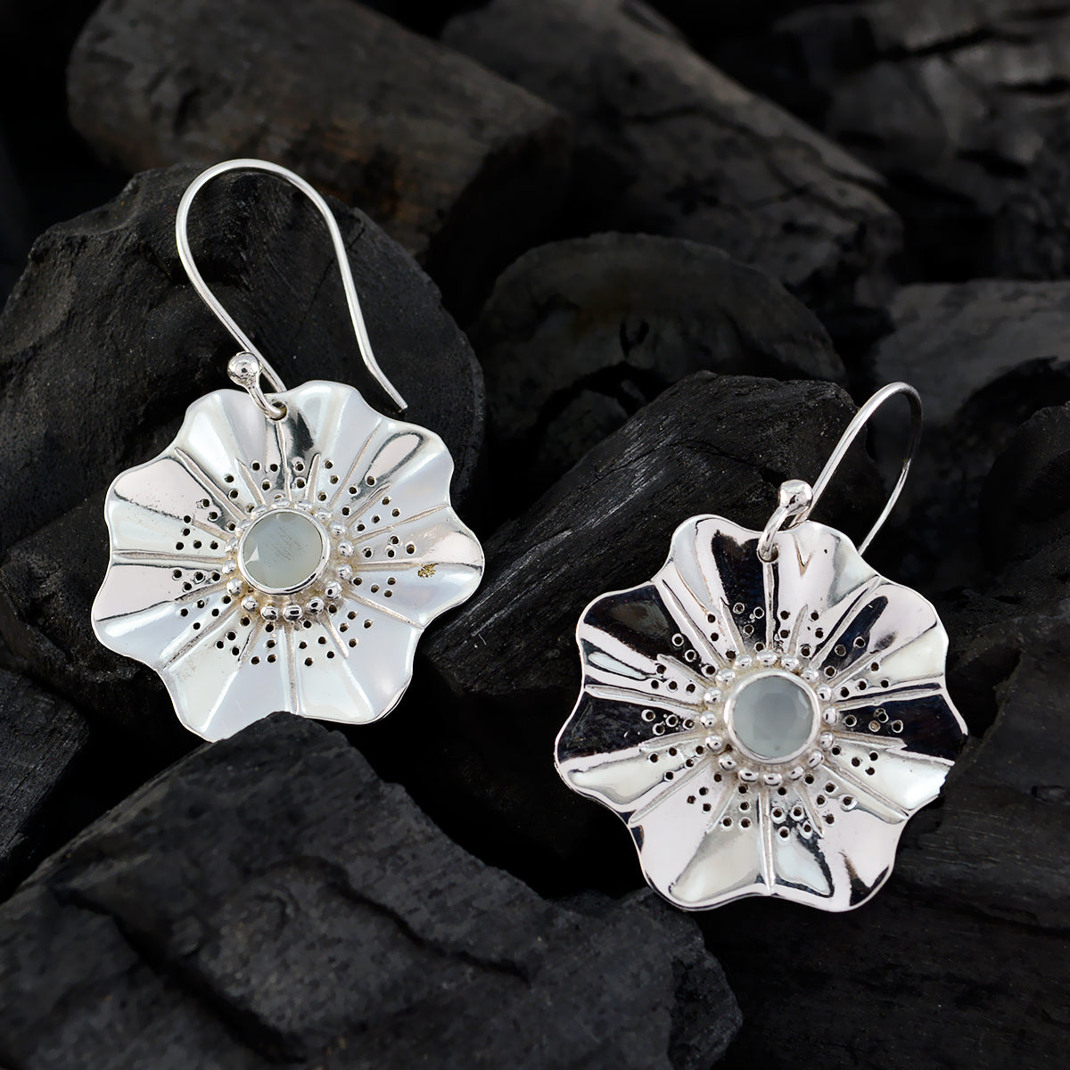 カルセドニー スパニッシュ アディソン ソリティア ダングル ブルー シルバー イヤリング サブ画像