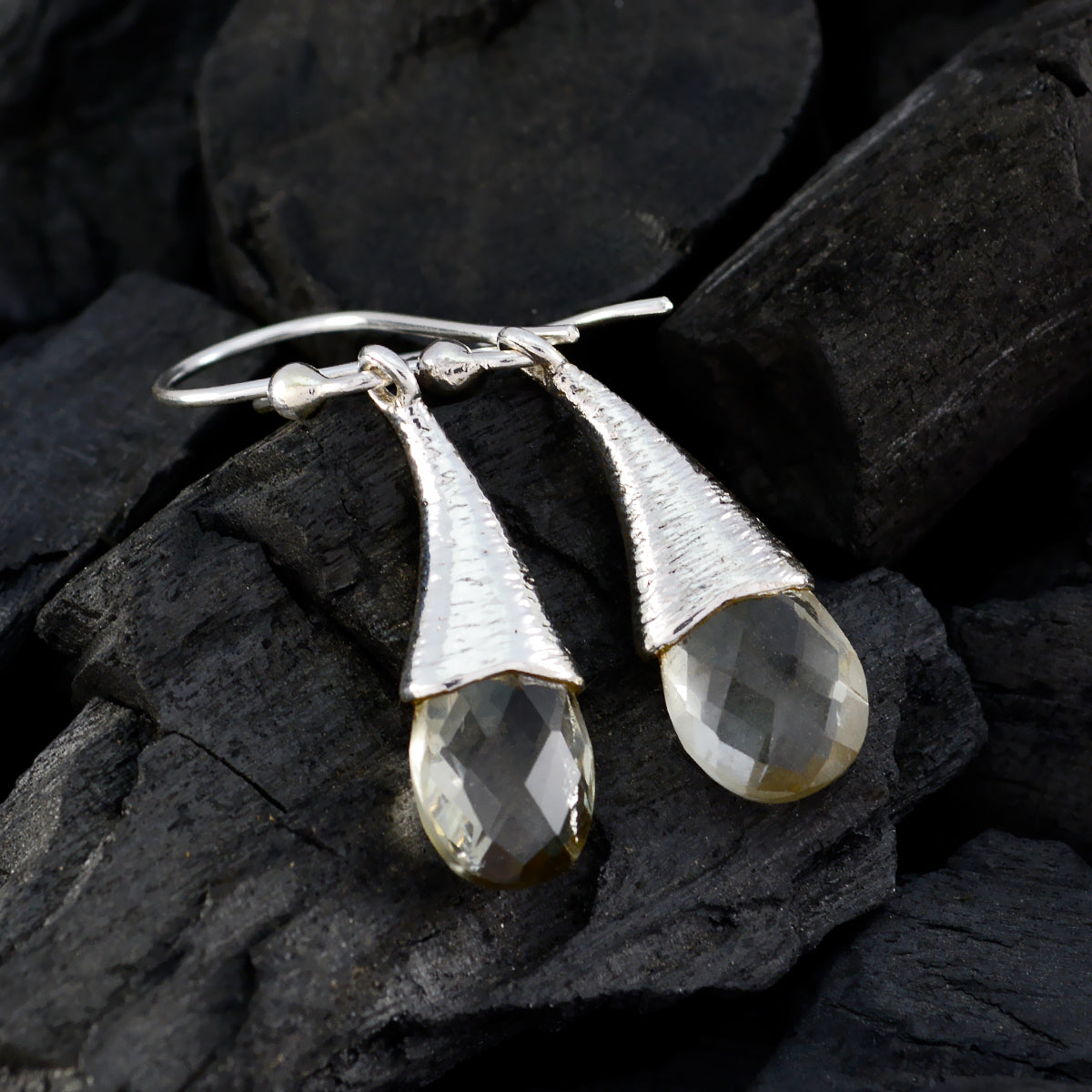 Green-Amethyst-Egyptian-Soo-jin-Solitaire-Dangle-Green-Silver-Earring