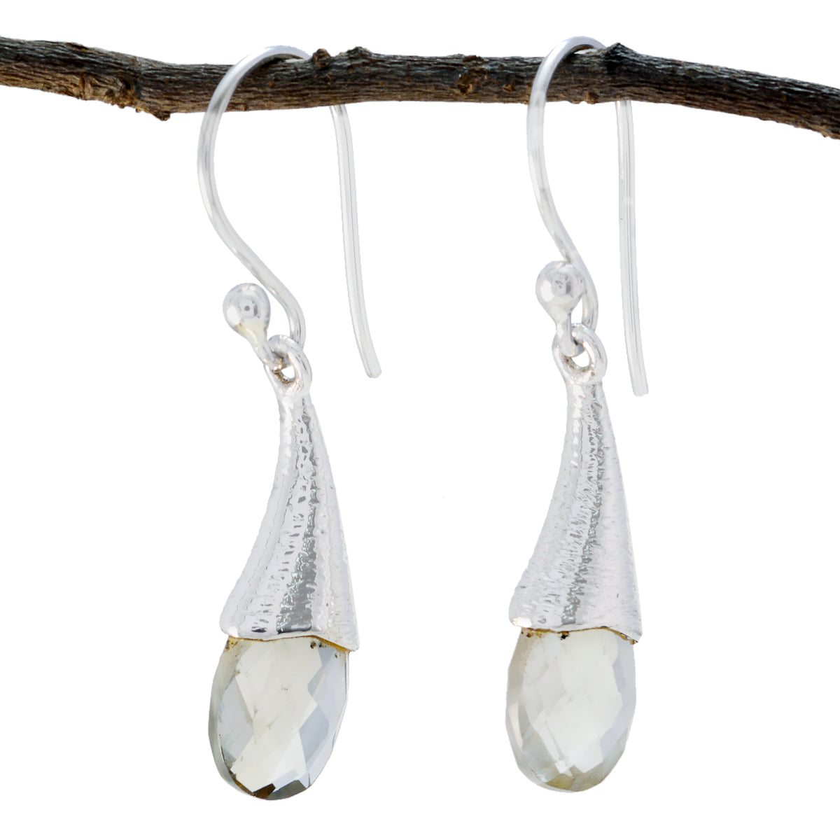 Green-Amethyst-Egyptian-Soo-jin-Solitaire-Dangle-Green-Silver-Earring Imagen principal del producto