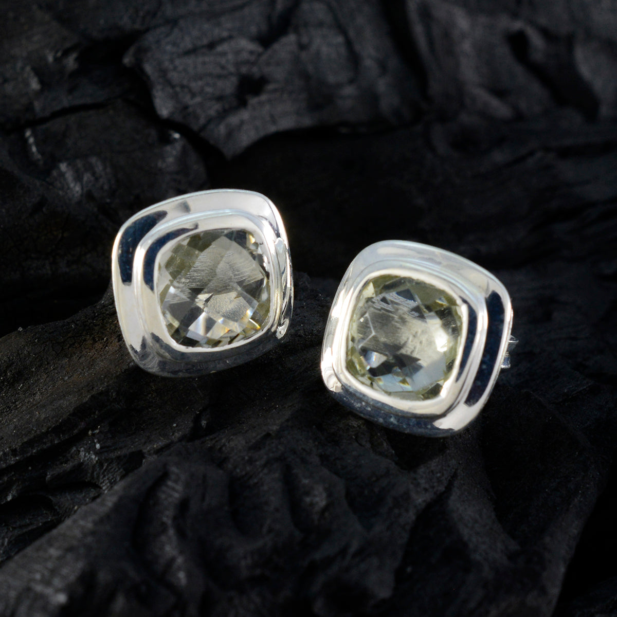 Green-Amethyst-Moroccan-Victoria-Solitaire-Stud-Green-925-Silver-Earring