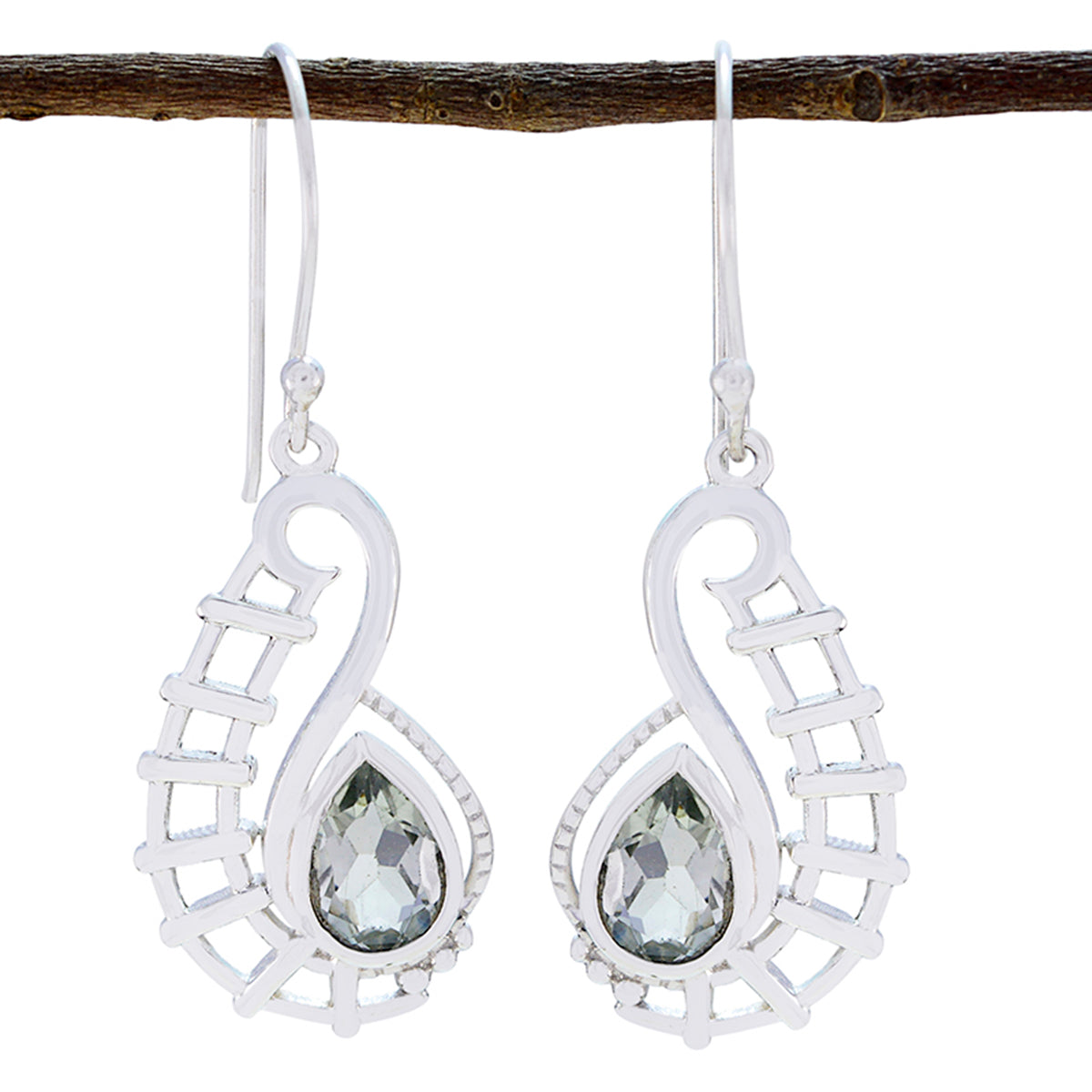 Green-Amethyst-Japanese-Cecilia-Solitaire-Dangle-Green-Silver-Earring Imagen principal del producto