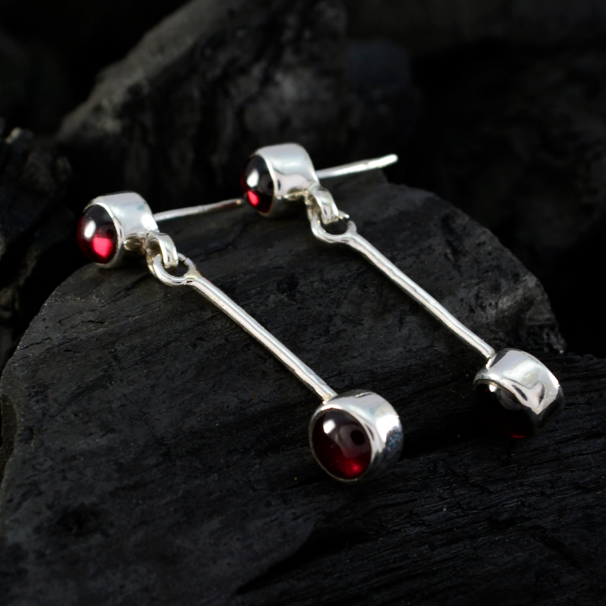Garnet-Japanese-Rosa-multiple-Stud-Red-Silver-Earring