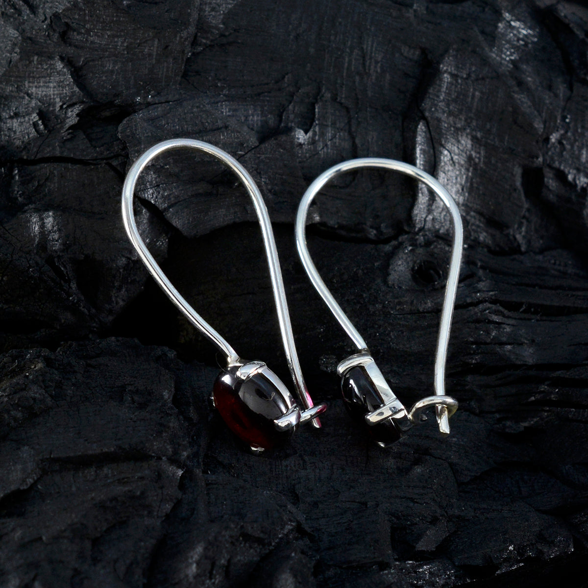 Garnet-Russian-Pauline-Solitaire-Dangle-Red-Silver-Earring