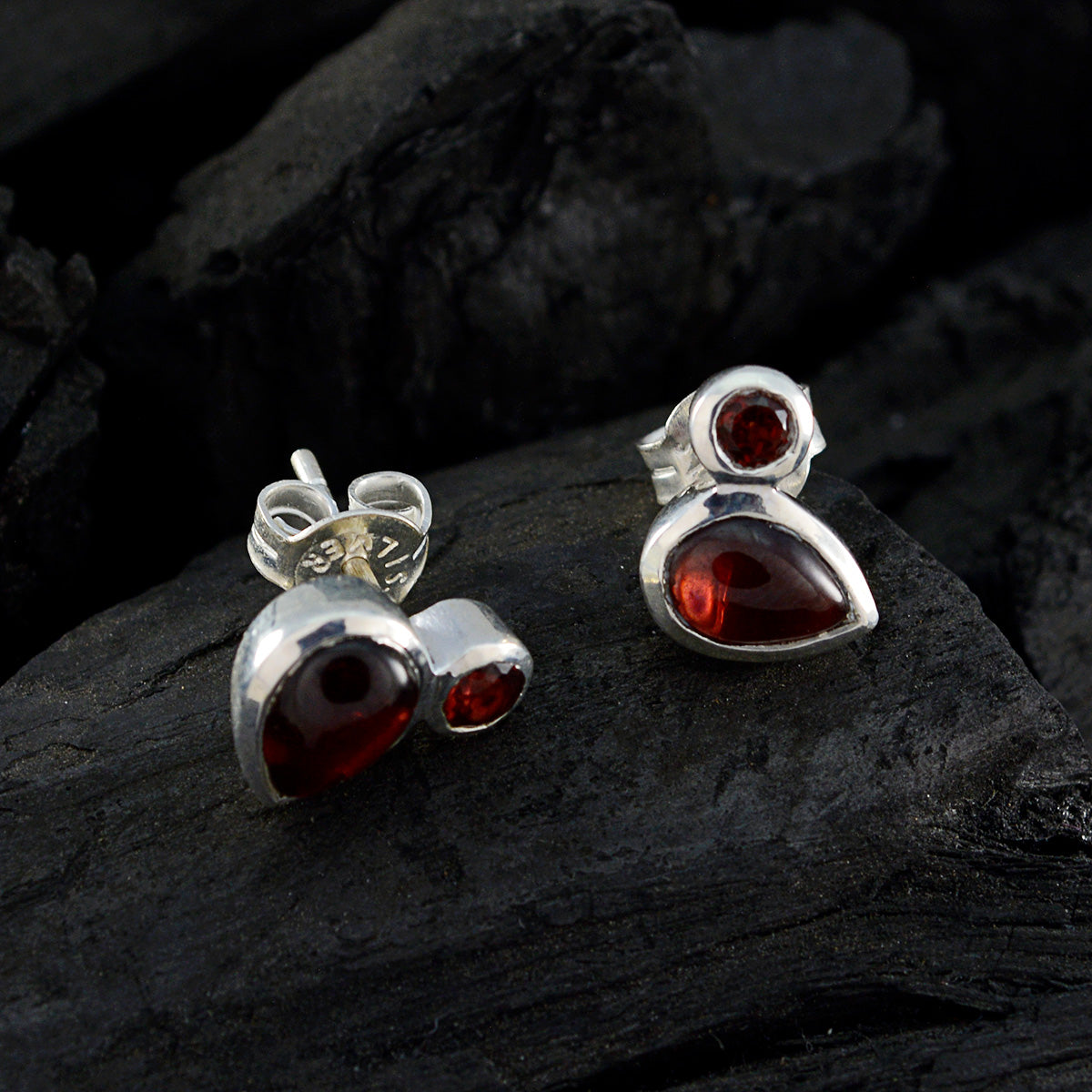 Garnet-Moroccan-Luisa-multiple-Stud-Red-92.5-Silver-Earring