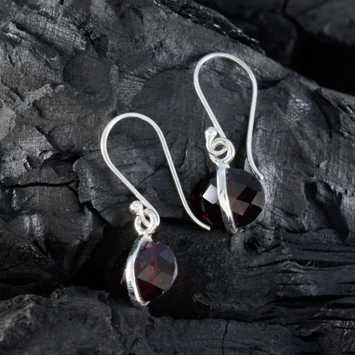 Garnet-African-Lucia-Solitaire-Dangle-Red-925-Silver-Earring