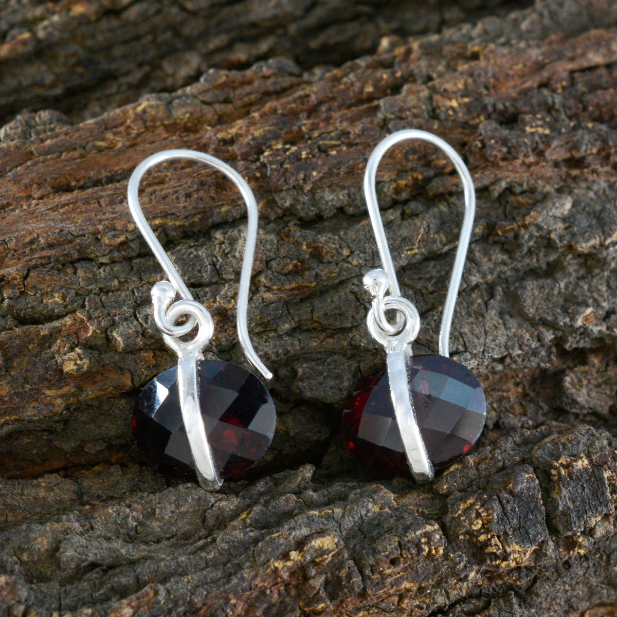 Garnet-African-Lucia-Solitaire-Dangle-Red-925-Silver-Earring