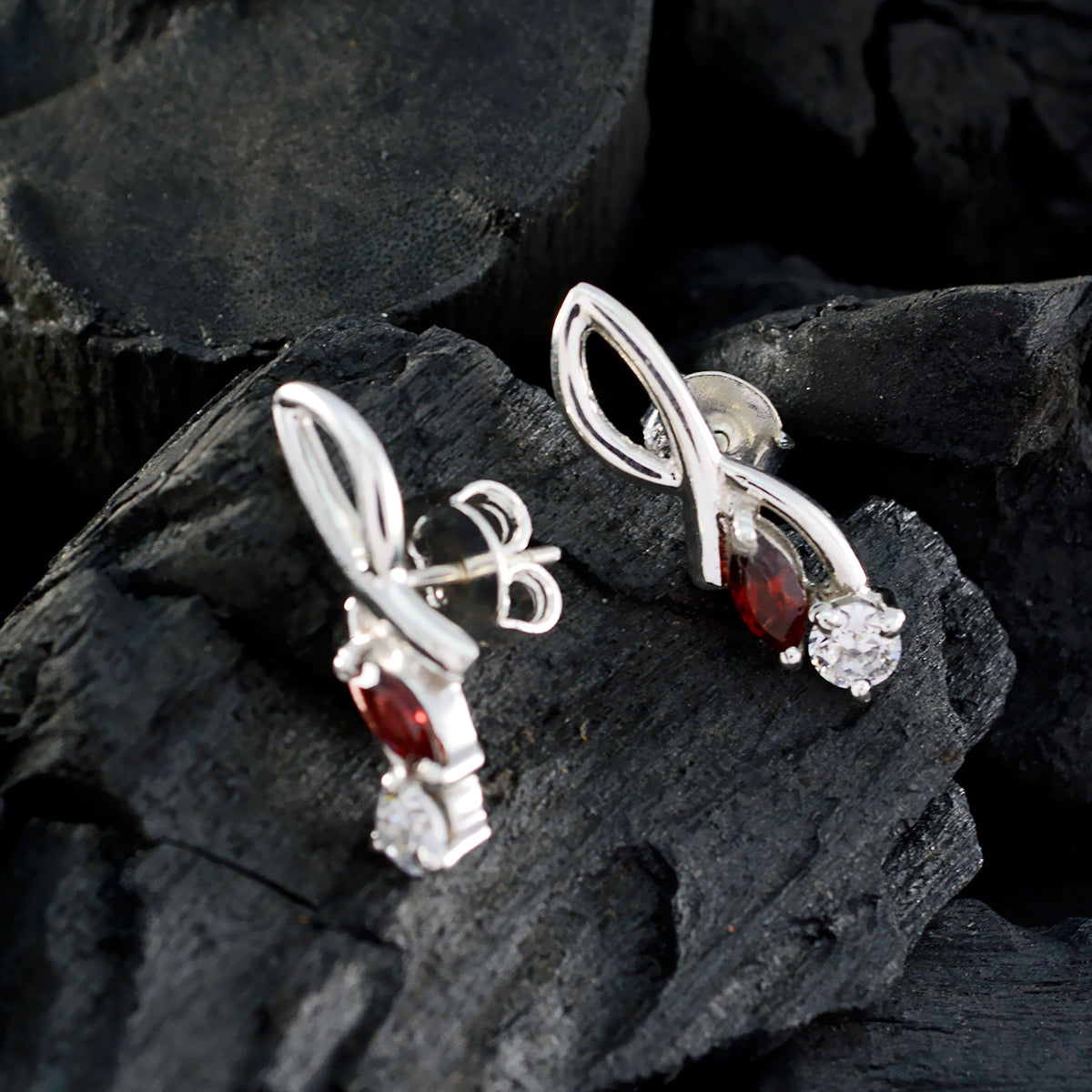 Garnet-Russian-Ana-multiple-Stud-Red-925-Silver-Earring