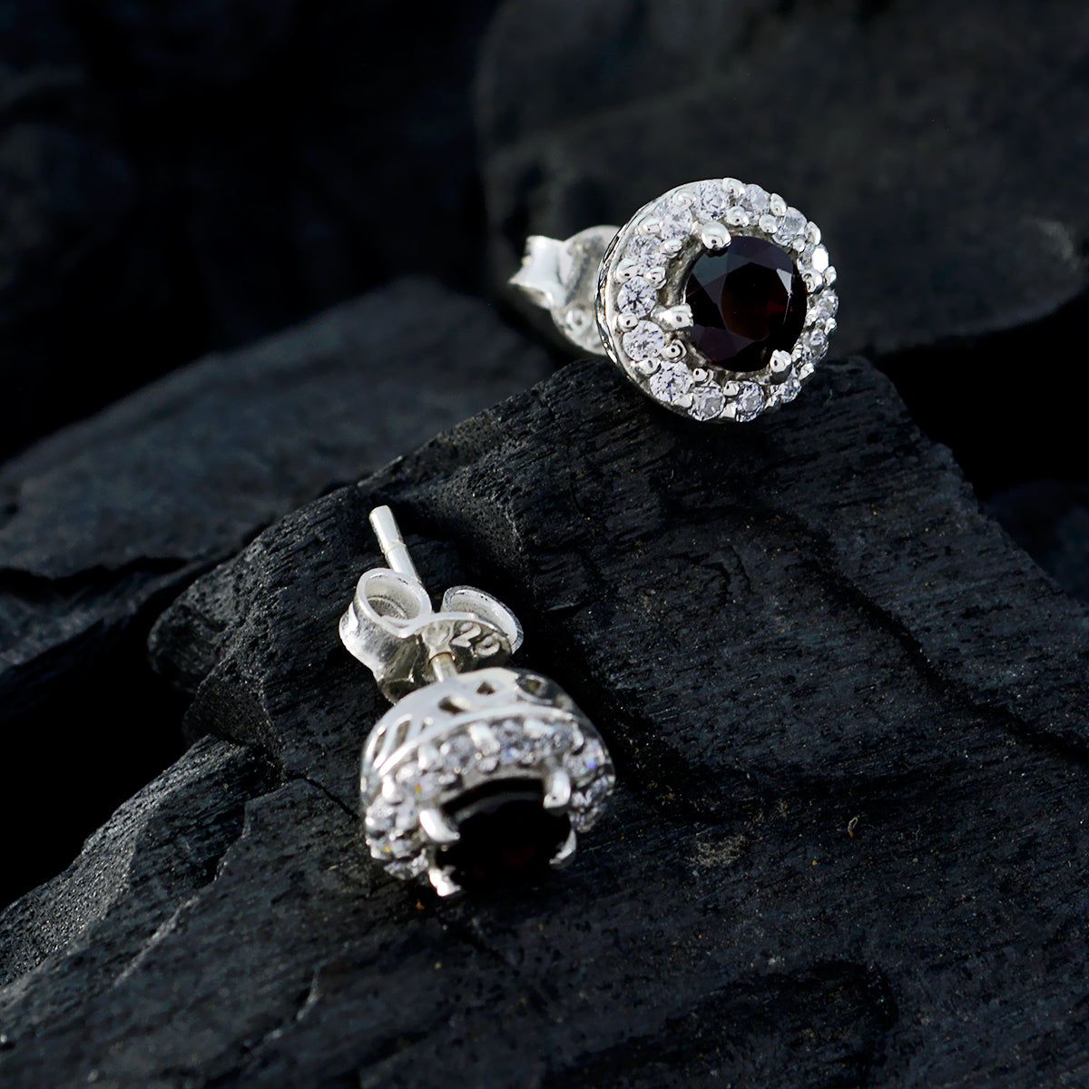 Garnet-French-Charlotte-multiple-Stud-Red-Silver-Earring