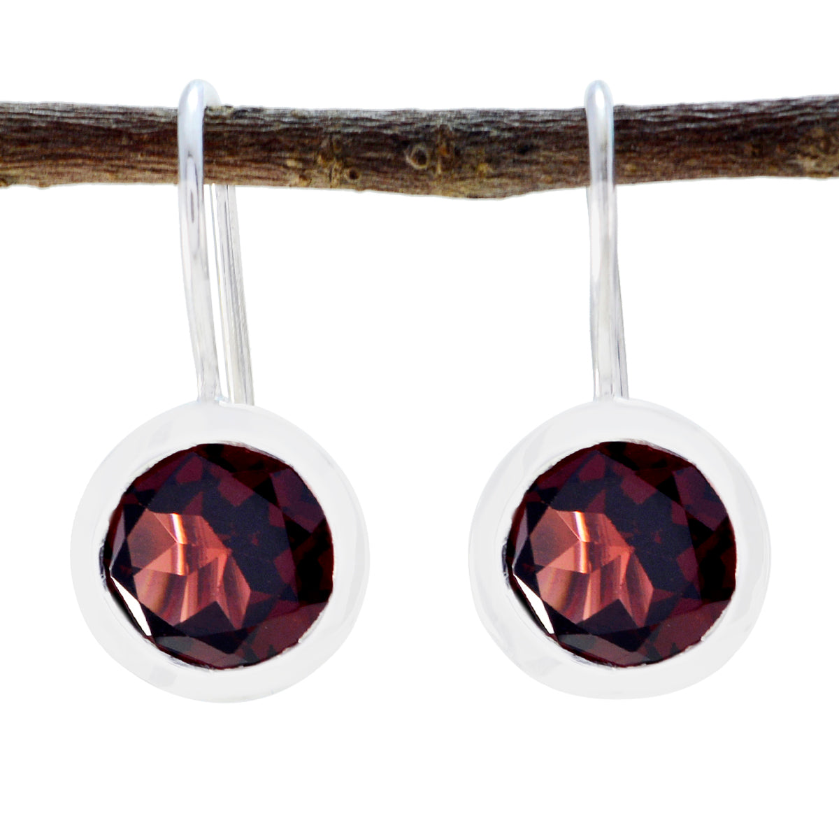 Garnet-Turkish-Ava-Solitaire-Dangle-Red-Silver-Earring Hoofdafbeelding
