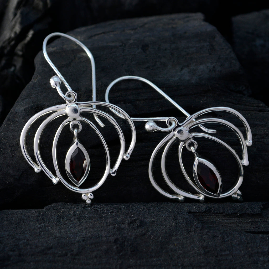 Garnet-French-Greta-Solitaire-Dangle-Red-92.5-Silver-Earring