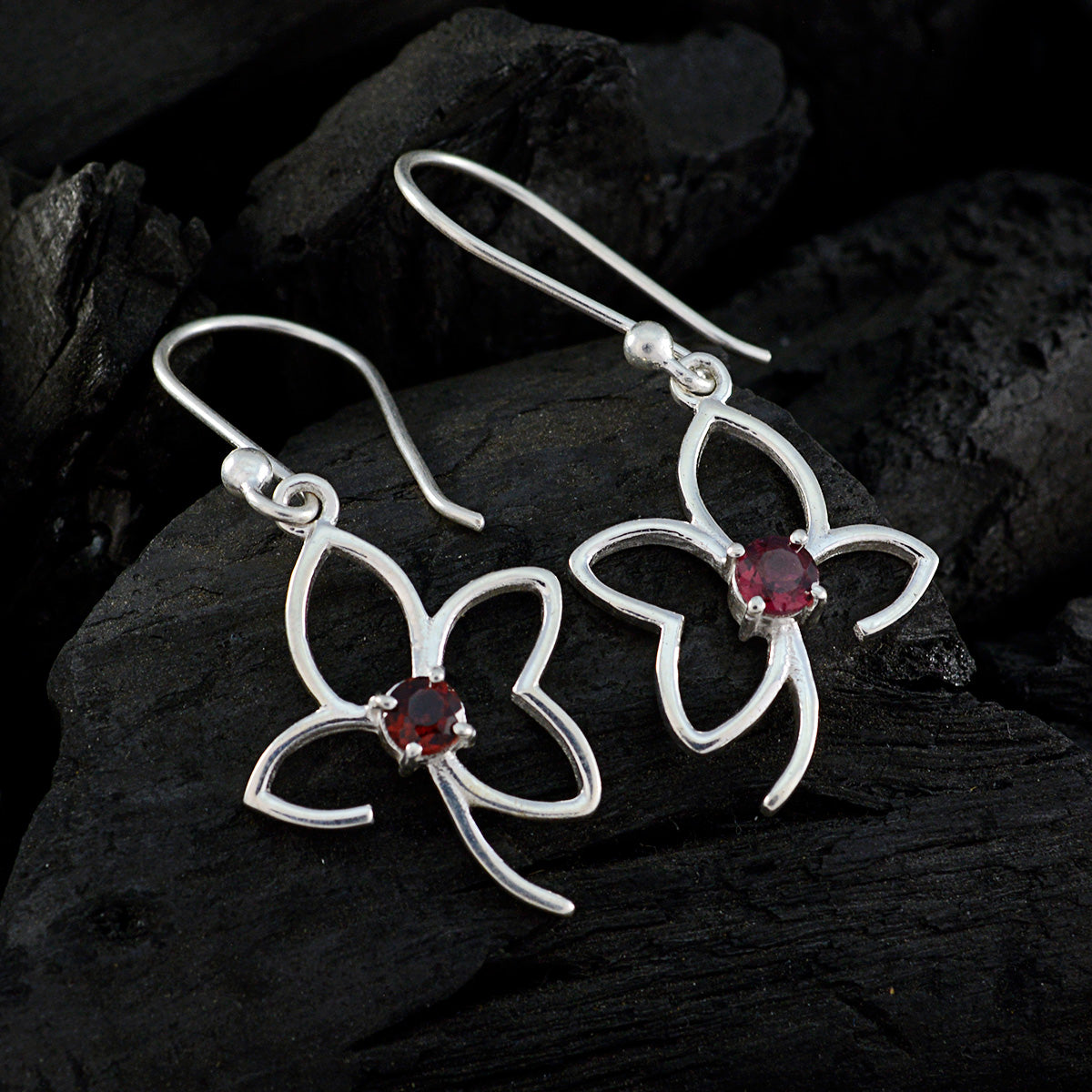 Boucles d'oreilles pendantes en argent sterling 925 avec solitaire en grenat égyptien rouge Image secondaire du produit