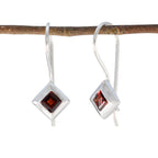 Garnet-Egyptian-Leah-Solitaire-Dangle-Red-Silver-Earring