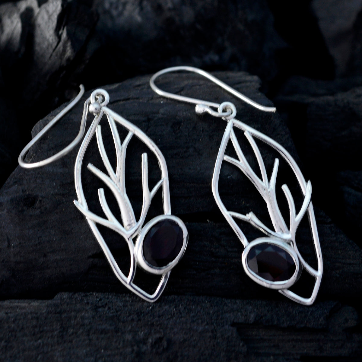 Boucles d'oreilles pendantes en argent 925 avec solitaire Nova russe en grenat rouge Image secondaire du produit
