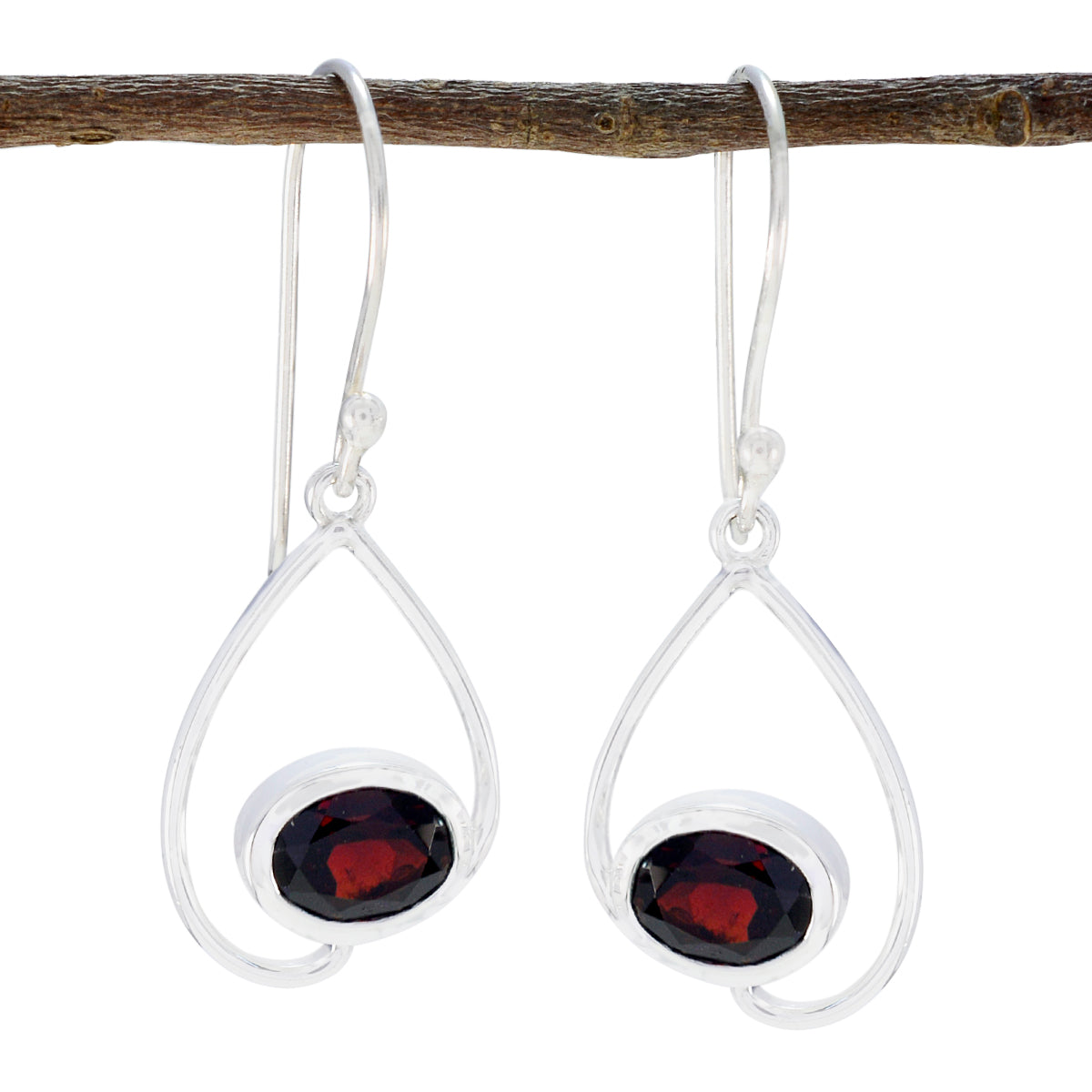 Garnet-German-Teresa-Solitaire-Dangle-Red-92.5-Silver-Earring