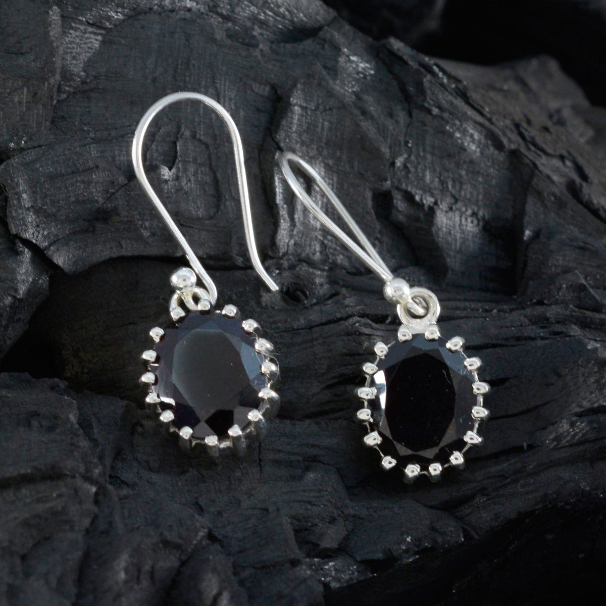 Garnet-Russian-Victoria-Solitaire-Dangle-Red-Sterling-Silver-Earring