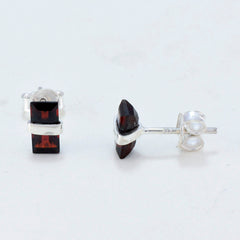Garnet-Egyptian-Agustina-Solitaire-Stud-Red-Silver-Earring