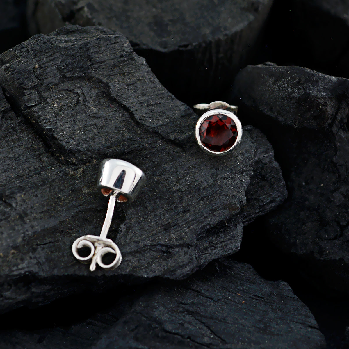 Granat Deutsch Hina Solitär Ohrstecker Rot 925 Sterling Silber Ohrring Zweitbild