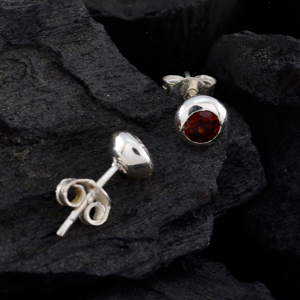 Garnet-Russian-Constanza-Solitaire-Stud-Red-925-Silver-Earring