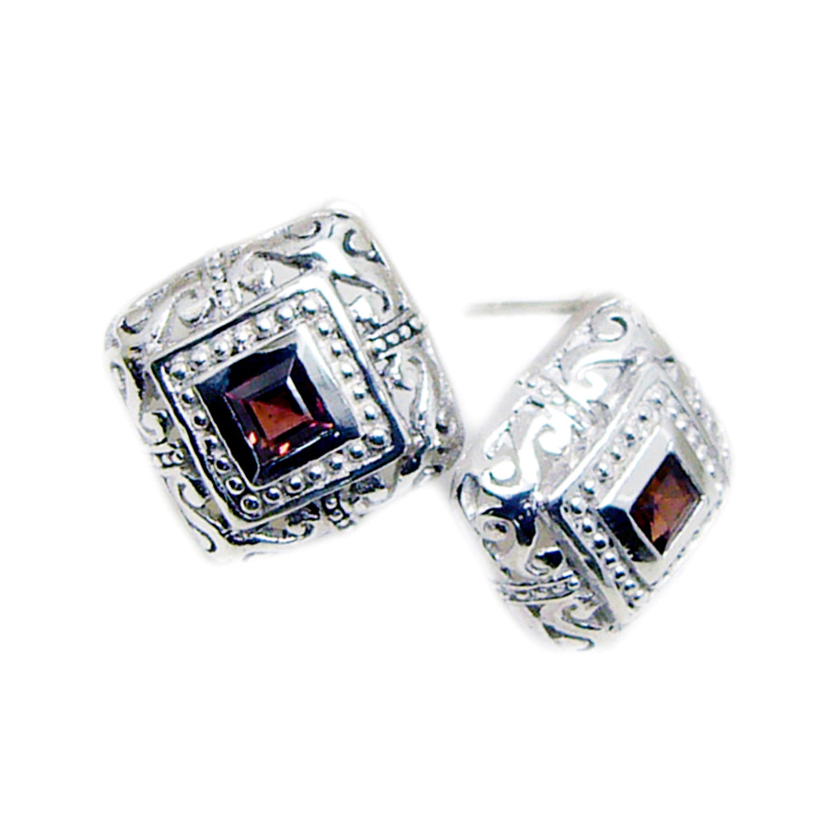 Garnet-Latin-American-Dayana-Solitaire-Stud-Red-Silver-Earring