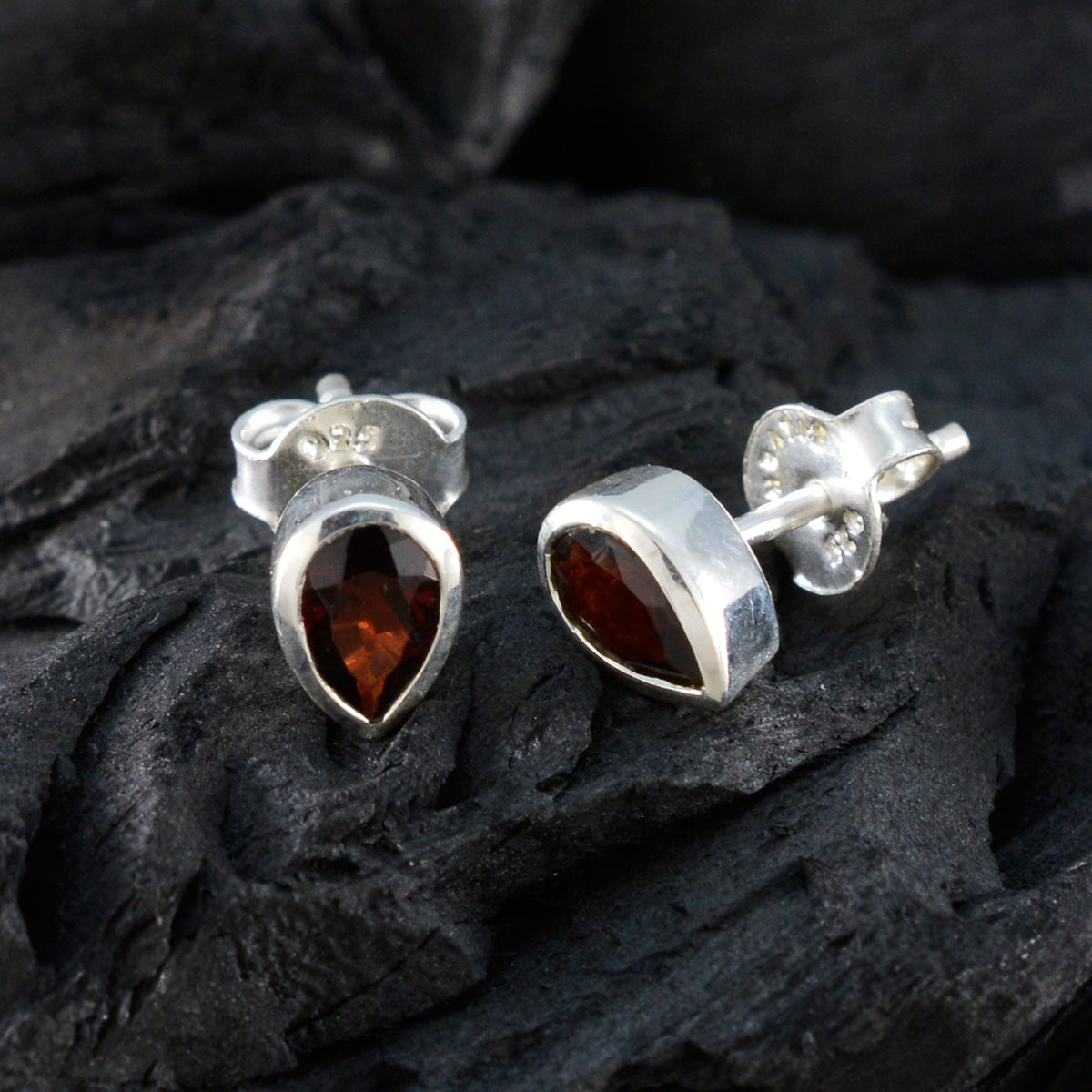 Garnet-Korean-Camila-Solitaire-Stud-Red-Silver-Earring