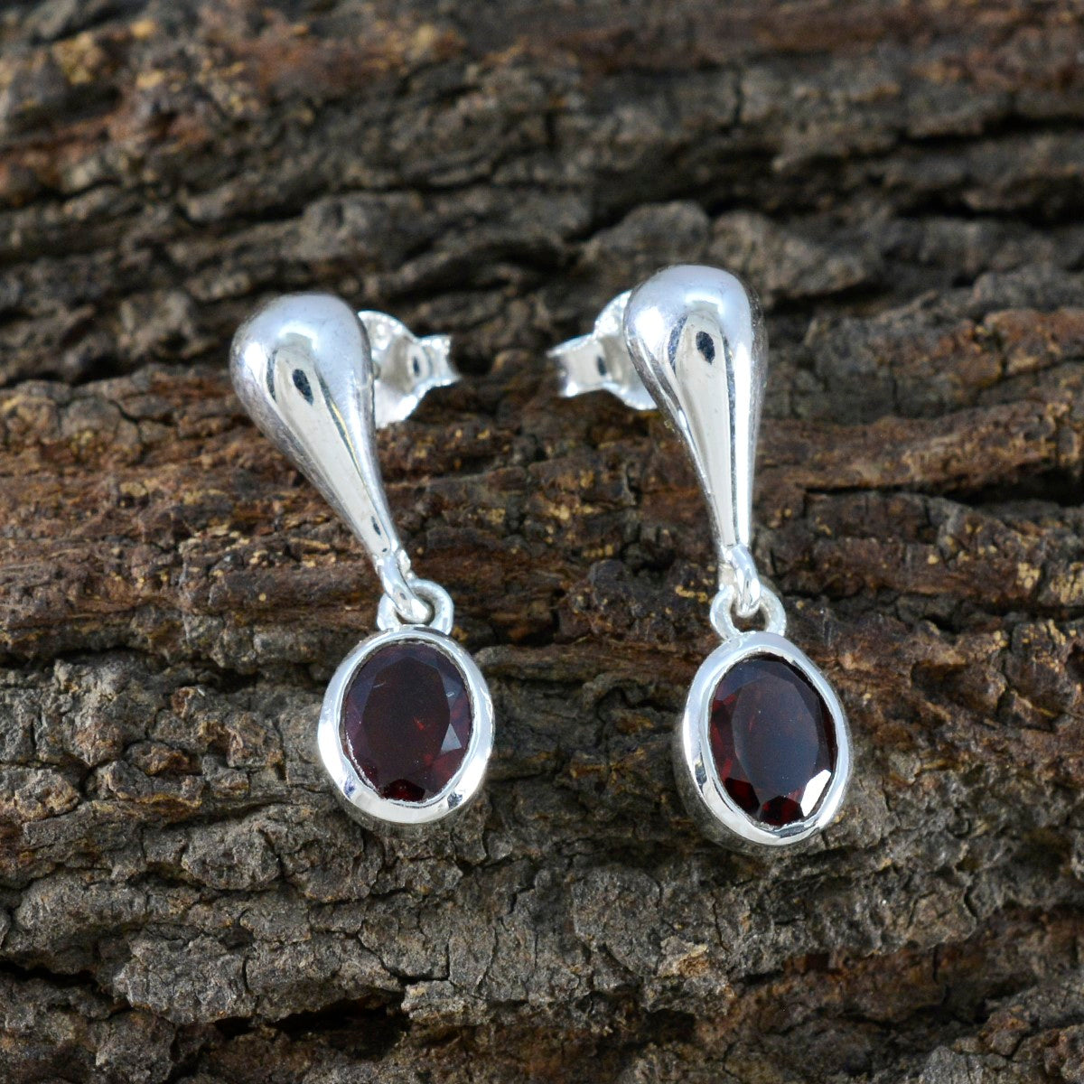 Garnet-American-Riley-Solitaire-Stud-Red-Sterling-Silver-Earring