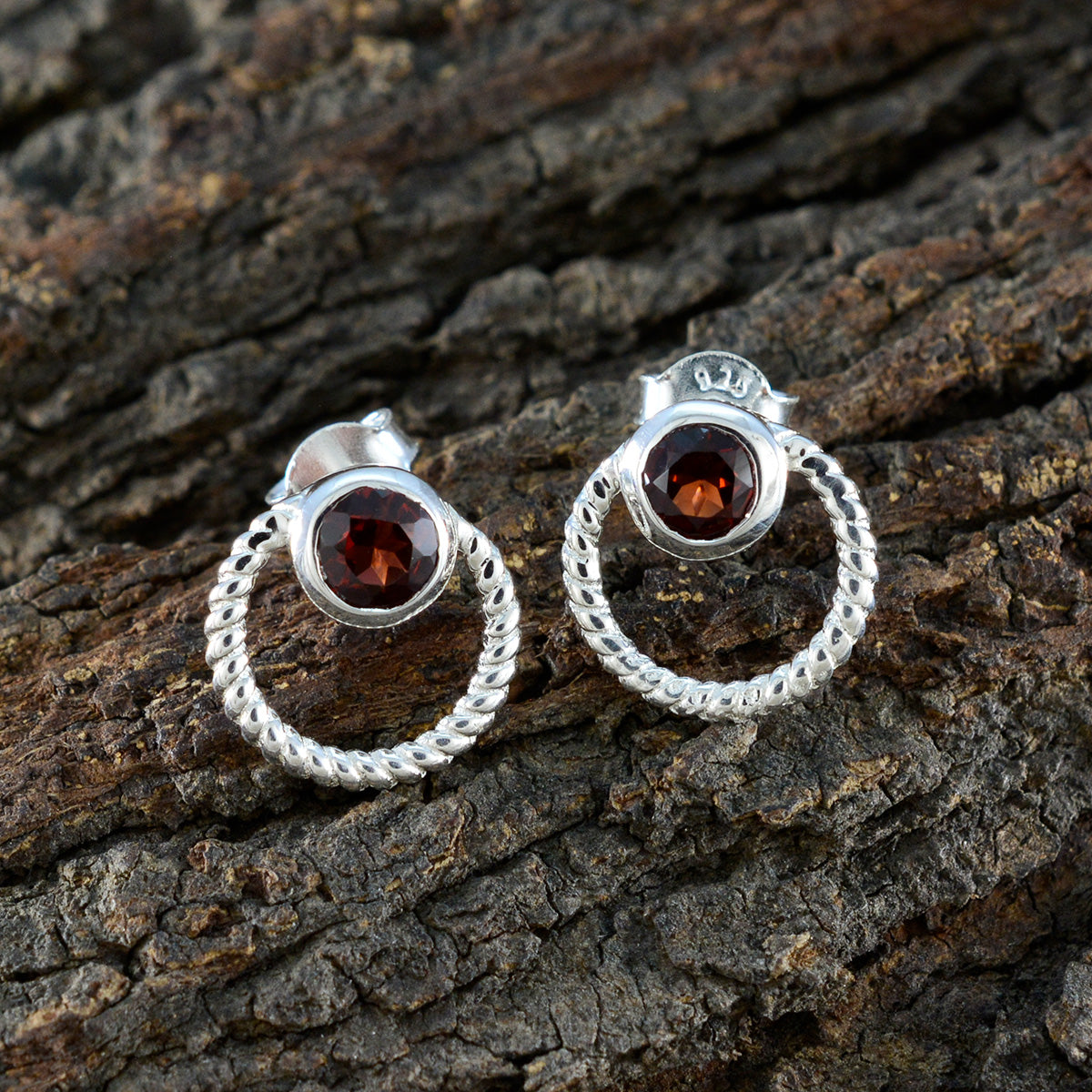 Garnet-Middle-Eastern-Fernanda-Solitaire-Stud-Red-Sterling-Silver-Earring