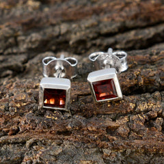 Garnet-African-Julia-Solitaire-Stud-Red-925-Sterling-Silver-Earring