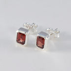 Garnet-Japanese-Luisa-Solitaire-Stud-Red-Silver-Earring