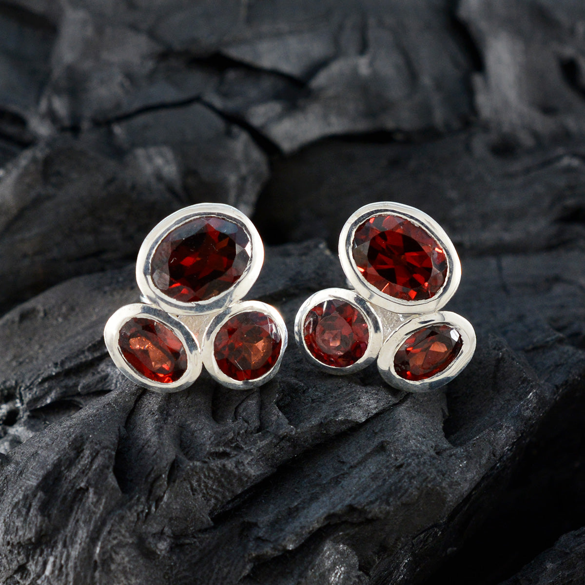 Garnet-Egyptian-Ji-eun-multiple-Stud-Red-92.5-Silver-Earring