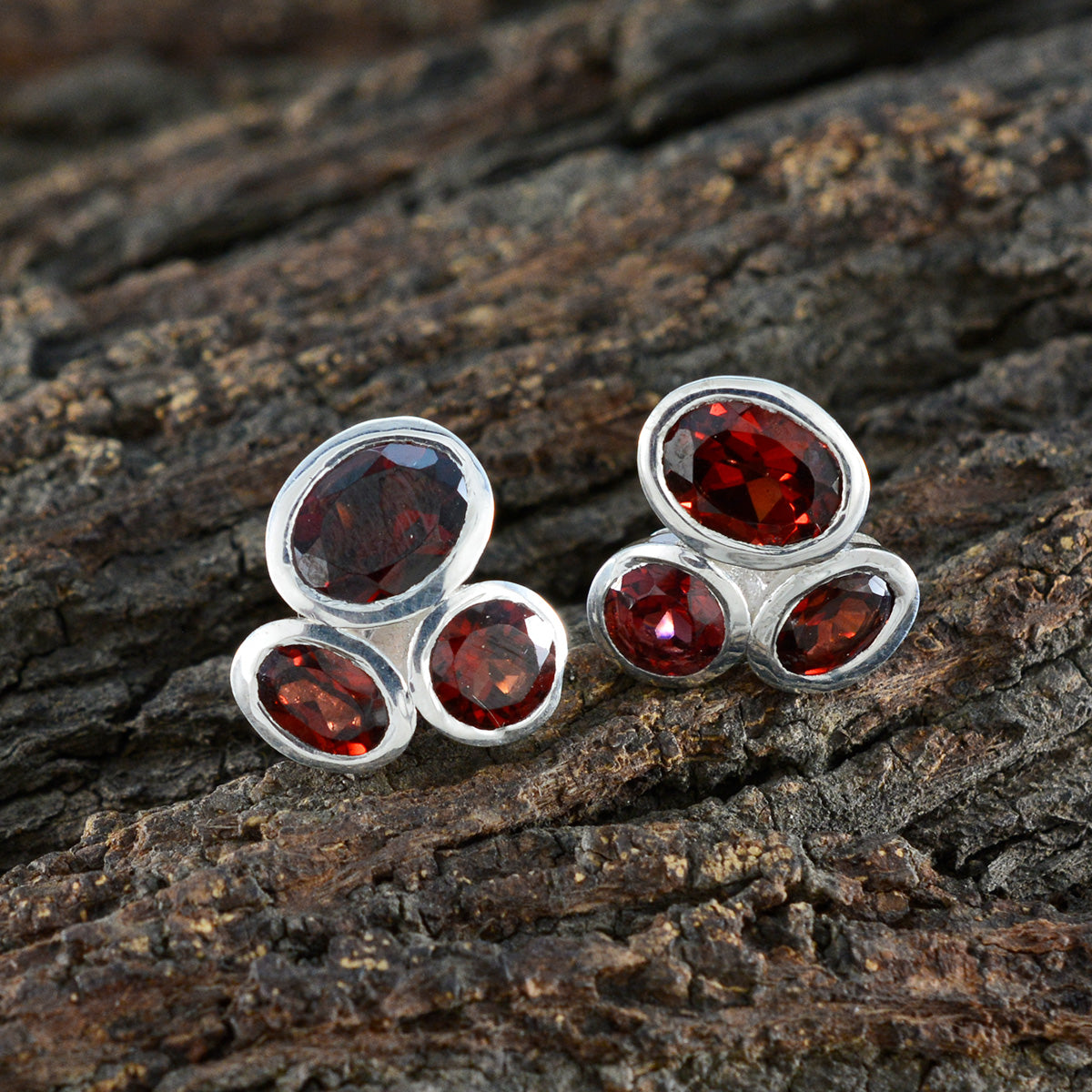 Garnet-Egyptian-Ji-eun-multiple-Stud-Red-92.5-Silver-Earring