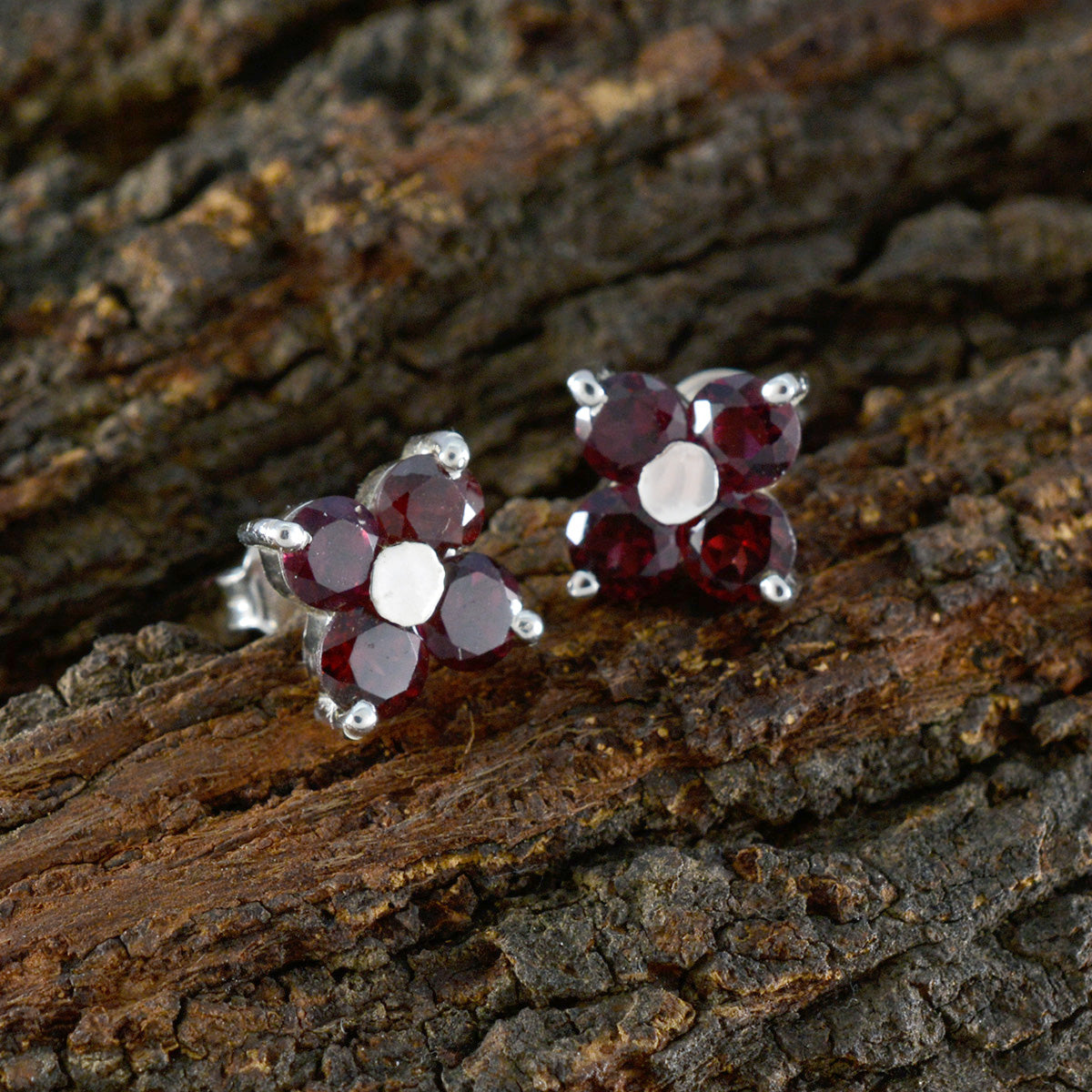Garnet-American-Ivana-multiple-Stud-Red-Silver-Earring