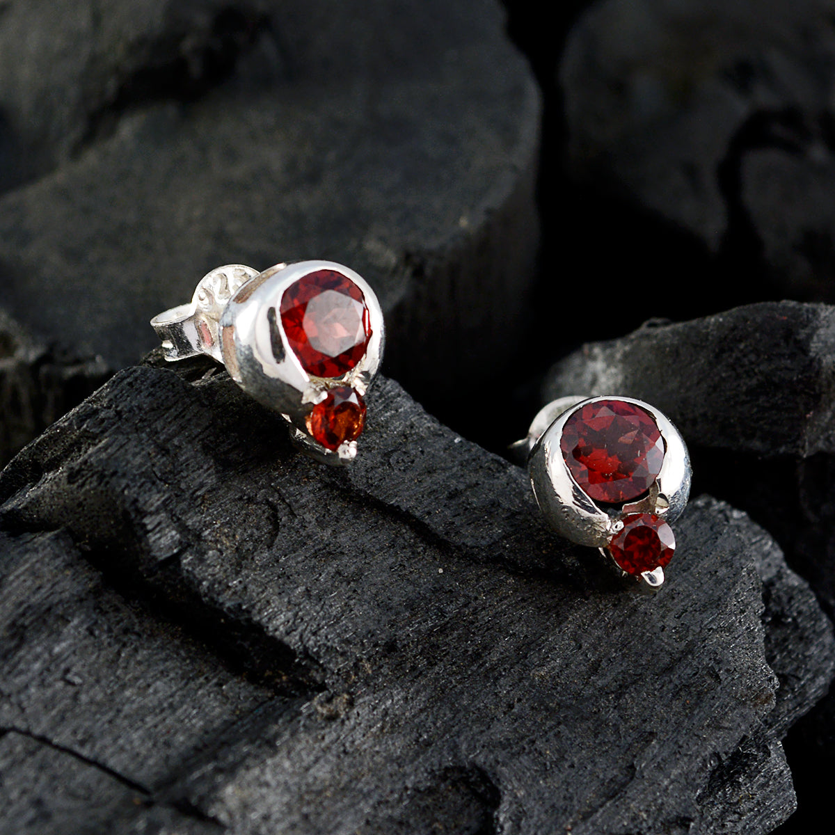 Garnet-Middle-Eastern-Noelia-multiple-Stud-Red-Silver-Earring