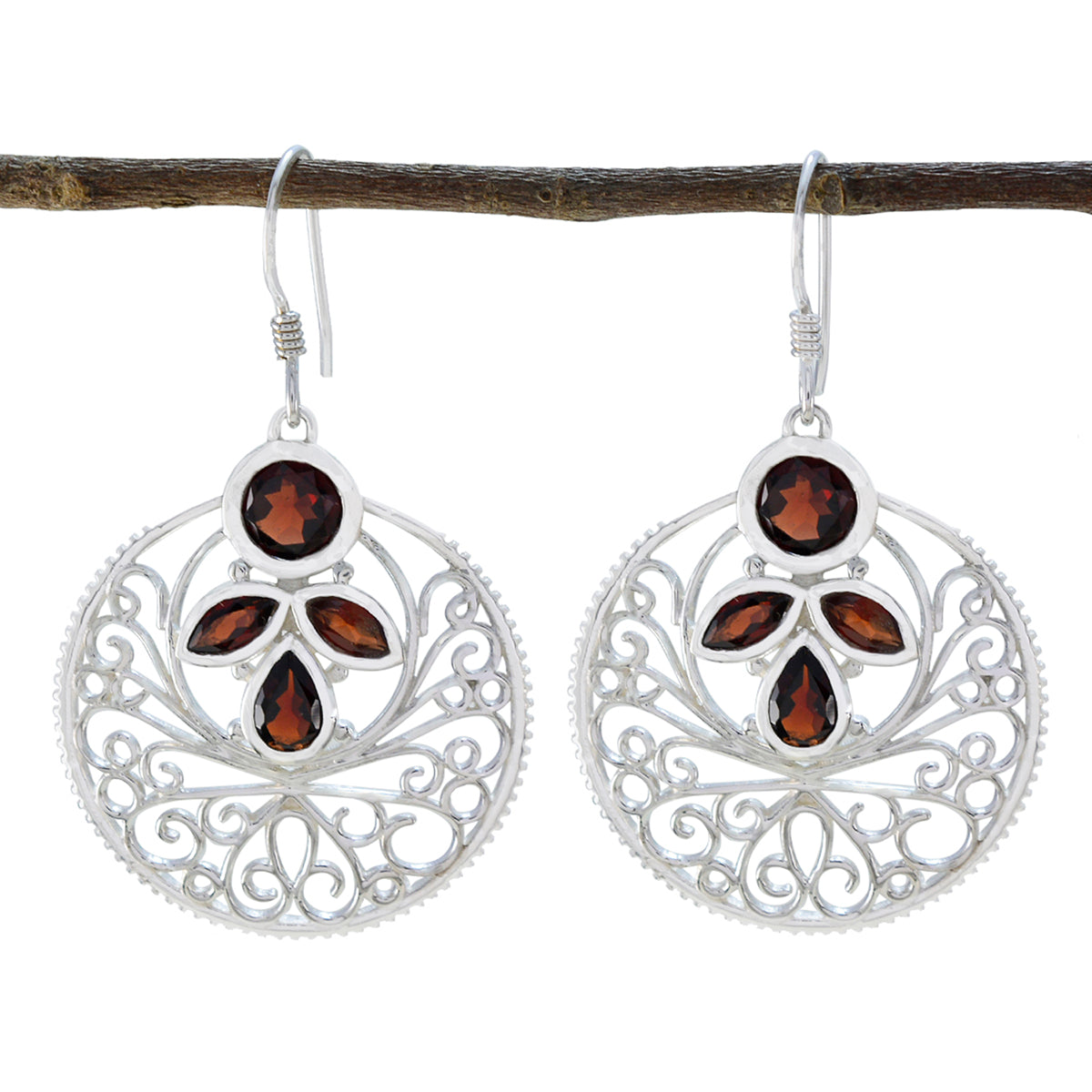 Garnet-Middle-Eastern-Ivy-quarter-Dangle-Red-925-Silver-Earring Immagine principale del prodotto