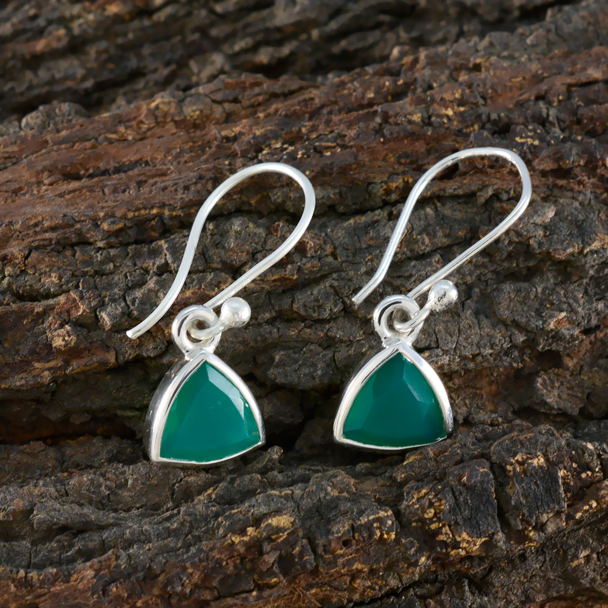 Green Onyx Egyptian Aurora Solitaire Dangle Green Sterling Silver Earring Второстепенное изображение товара
