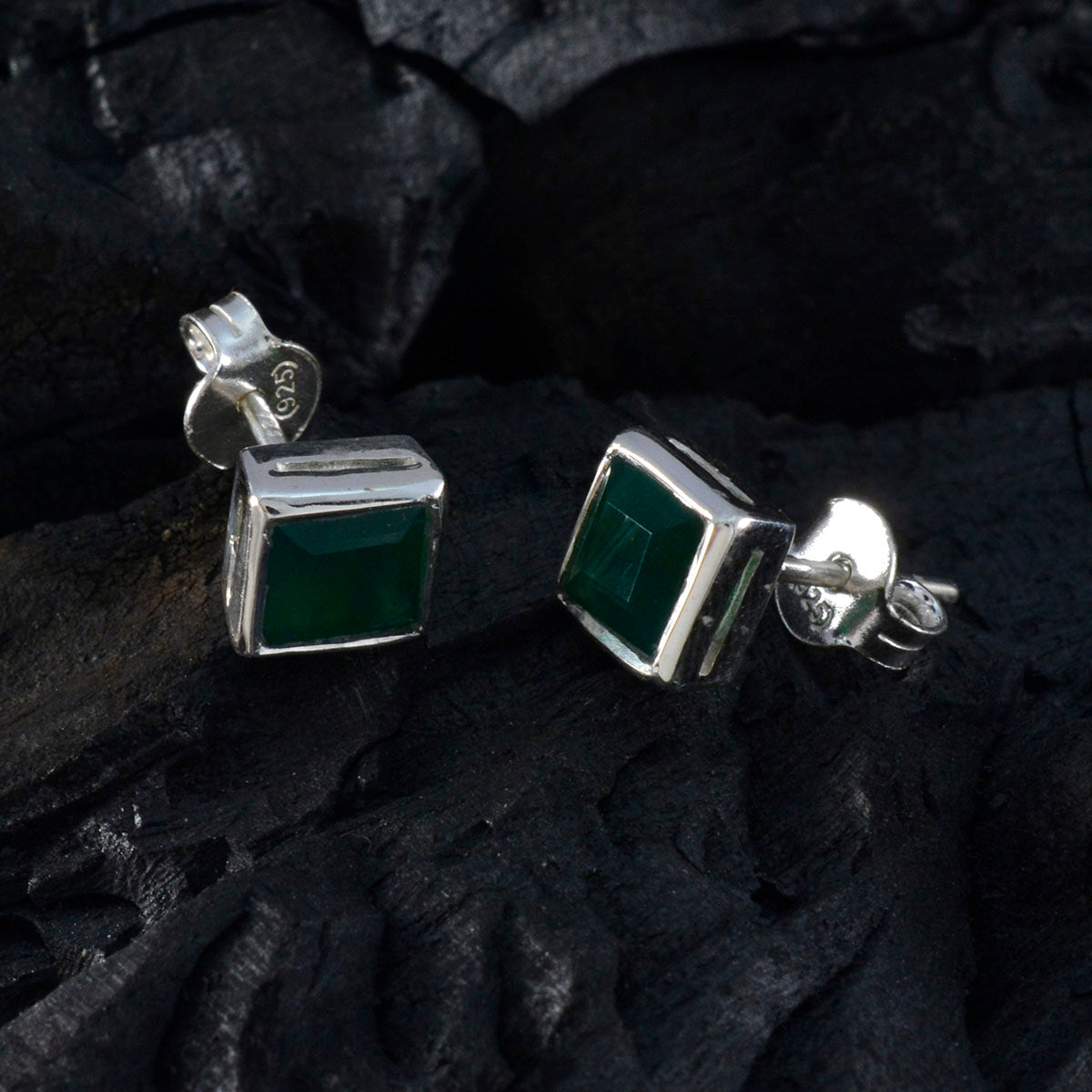 Green-Onyx-Egyptian-Amanda-Solitaire-Stud-Green-925-Sterling-Silver-Earring
