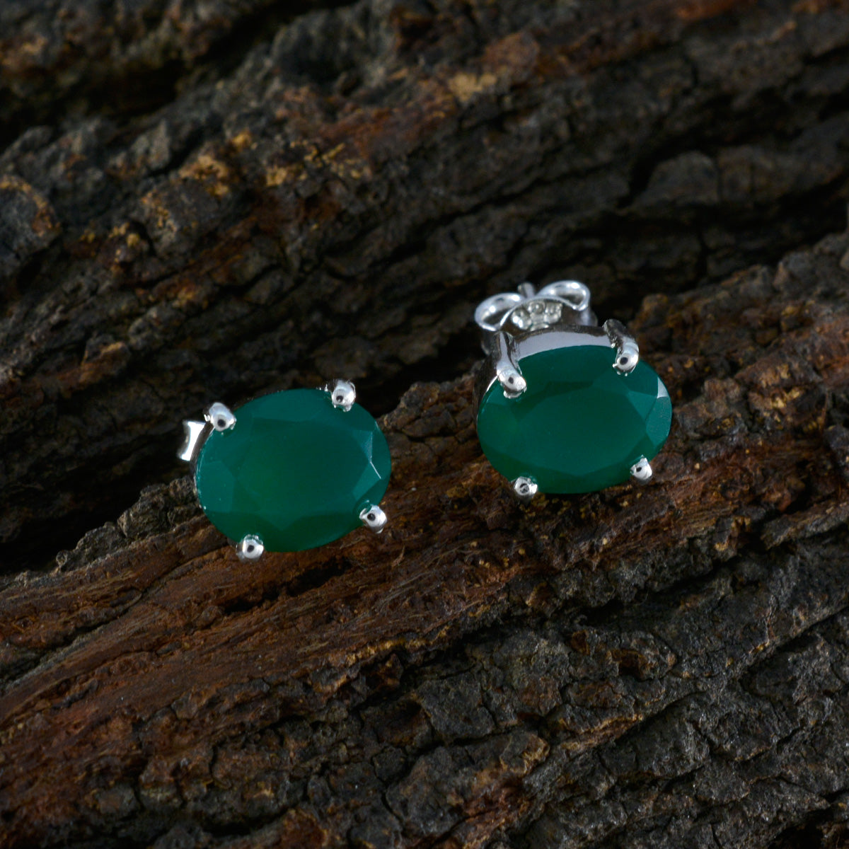 Green-Onyx-Korean-Natalia-Solitaire-Stud-Green-925-Silver-Earring