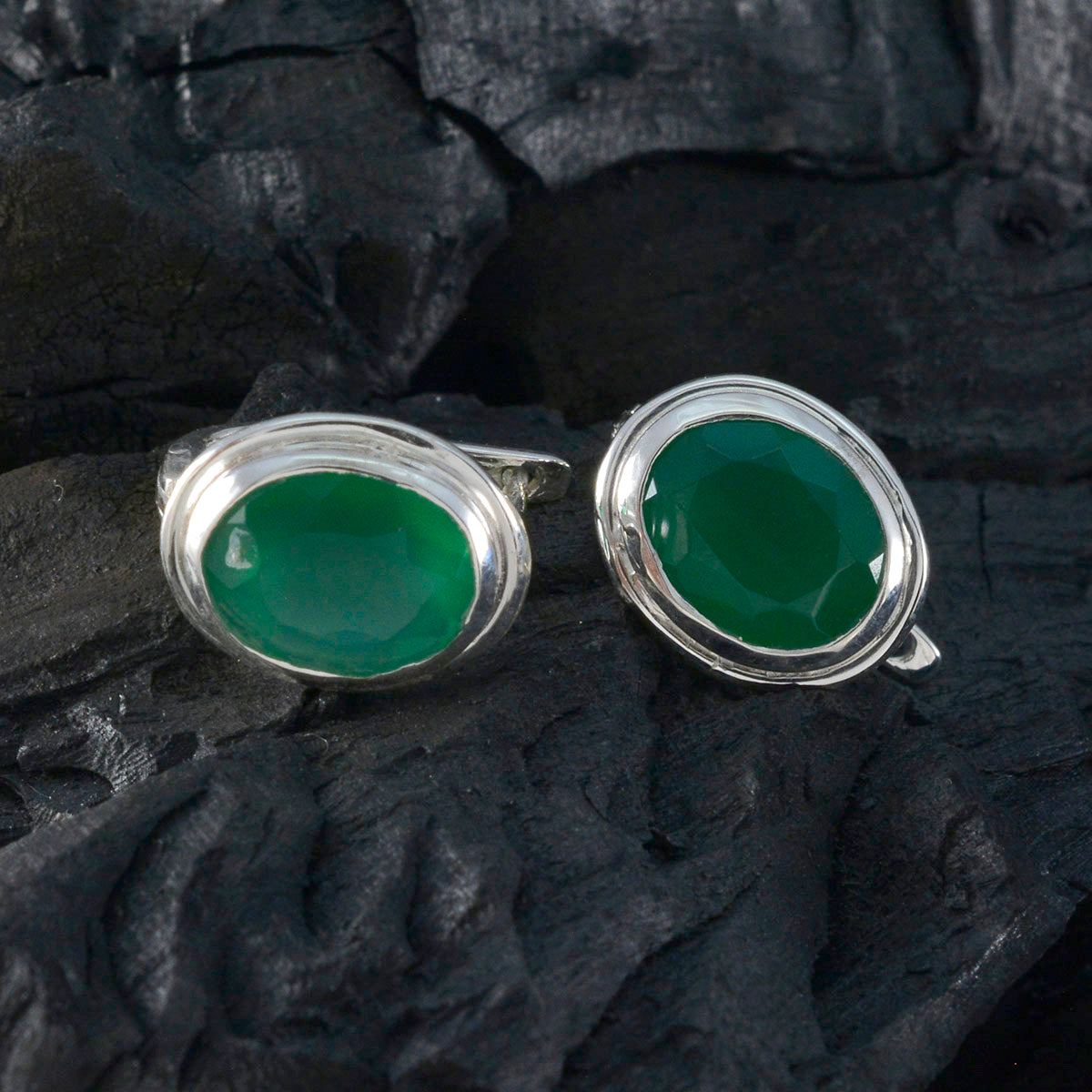 Indian Emerald Korean Gabriela Solitaire Stud Green 925 Silver Earring Secondary image