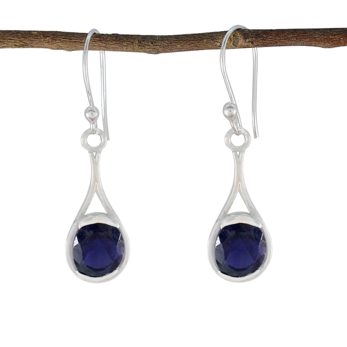 Iolite-Middle-Eastern-Camilla-Solitaire-Dangle-Blue-Silver-Earring Hoofdafbeelding