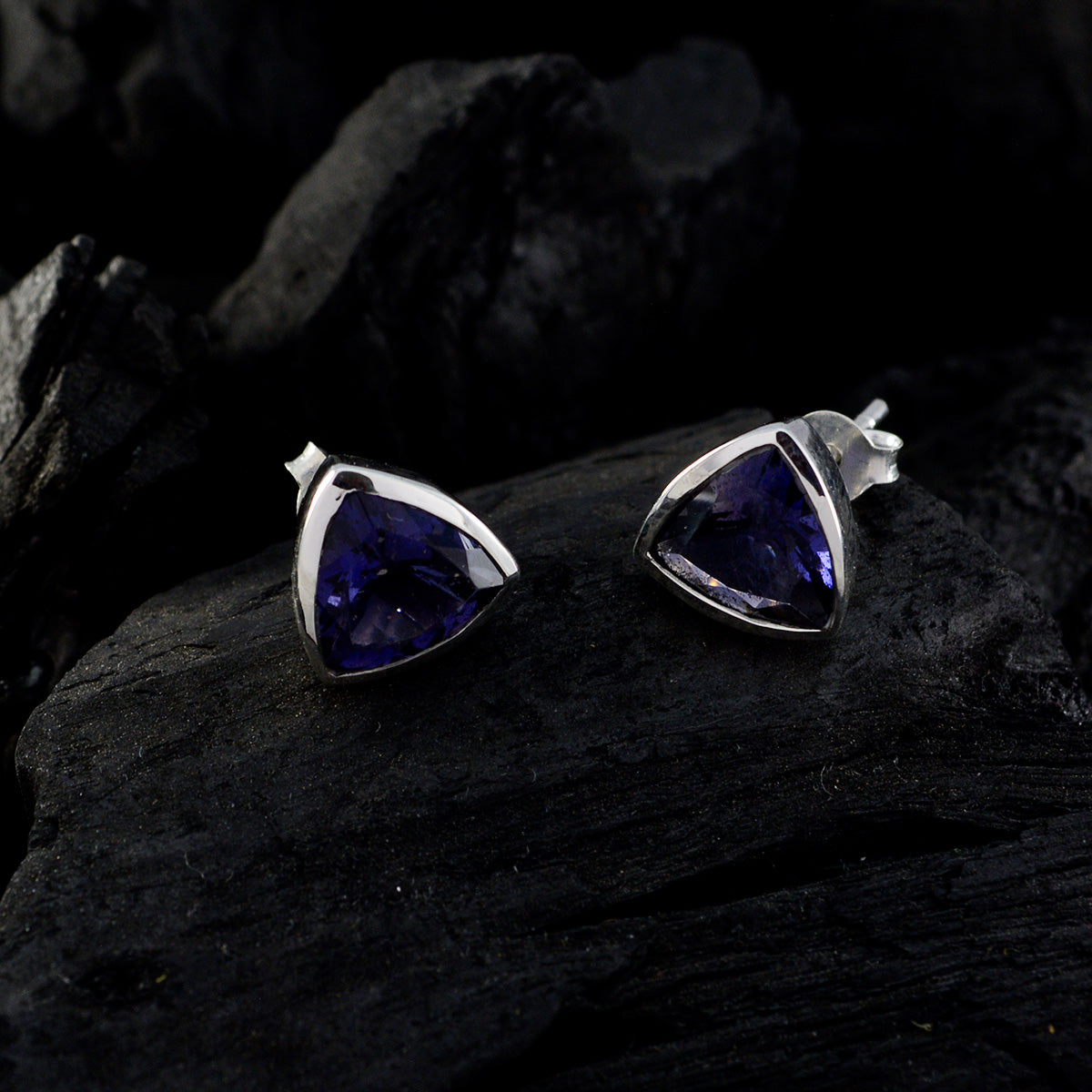 Iolite-Russian-Ellie-Solitaire-Stud-Blue-Silver-Earring