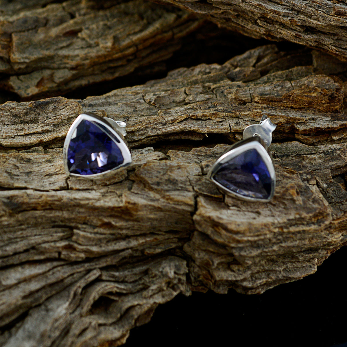 Iolite-Russian-Ellie-Solitaire-Stud-Blue-Silver-Earring