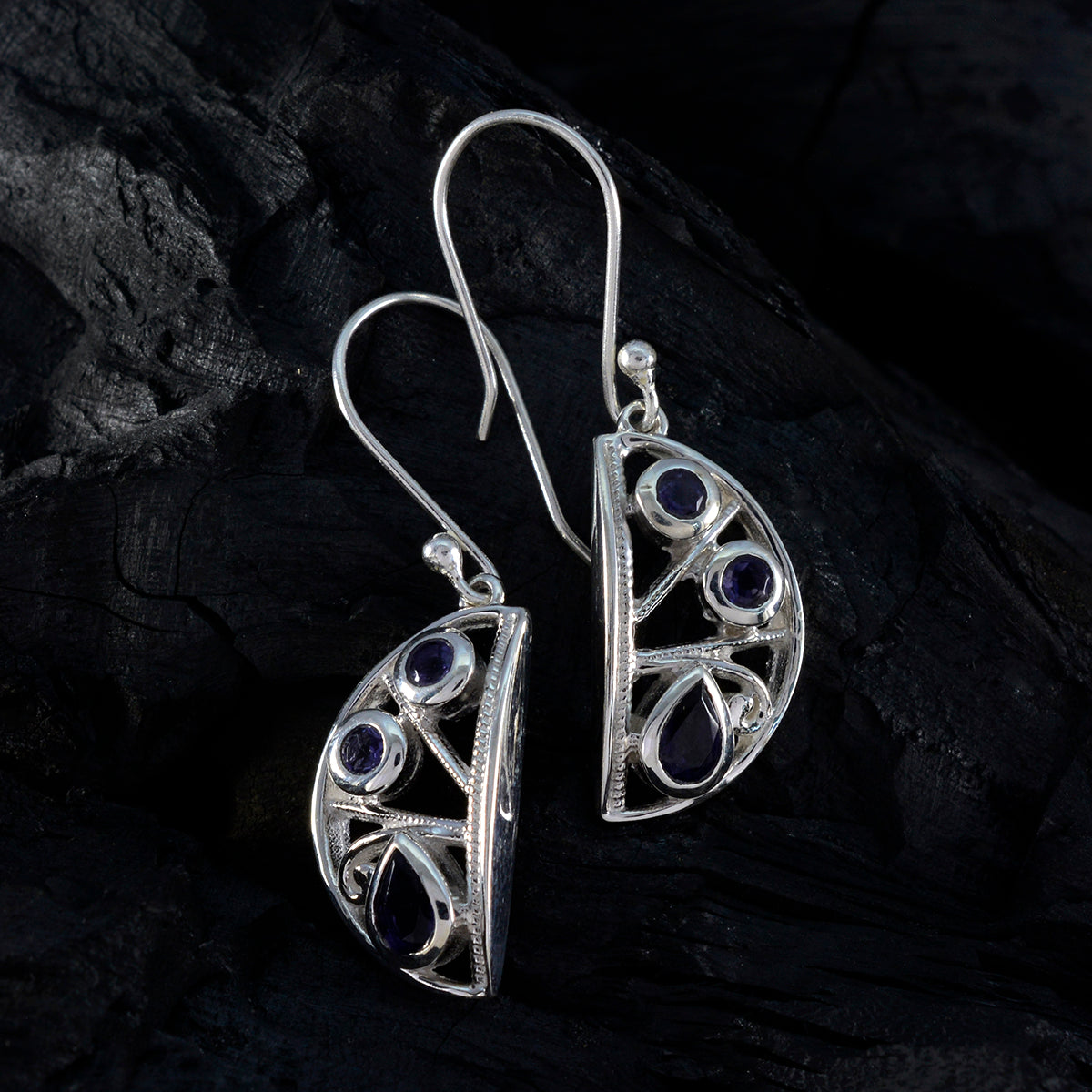 Iolite-Australian-Chen-Trilogy-Dangle-Blue-Silver-Earring