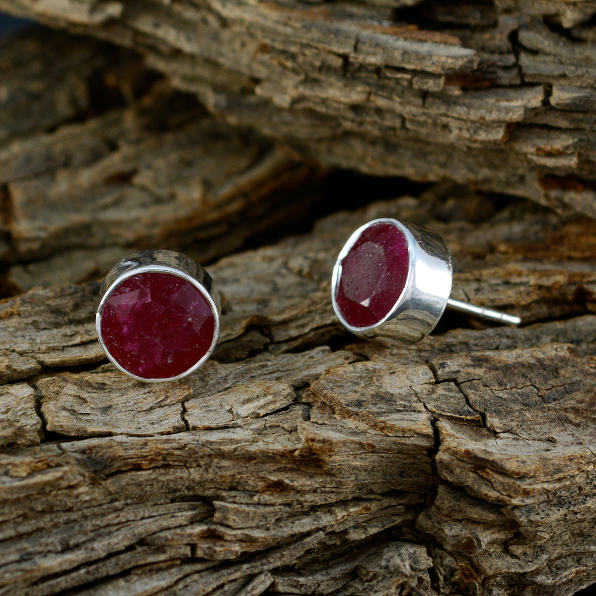 Indian-Ruby-French-Layla-Solitaire-Stud-Red-Sterling-Silver-Earring