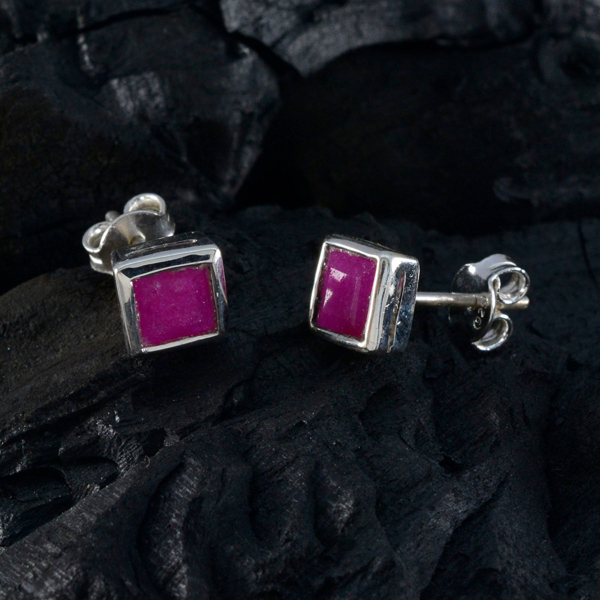 Indian-Ruby-American-Ana-Solitaire-Stud-Red-Silver-Earring