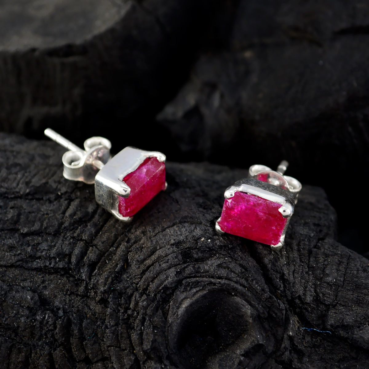 Indian-Ruby-Moroccan-Lily-Solitaire-Stud-Red-92.5-Silver-Earring