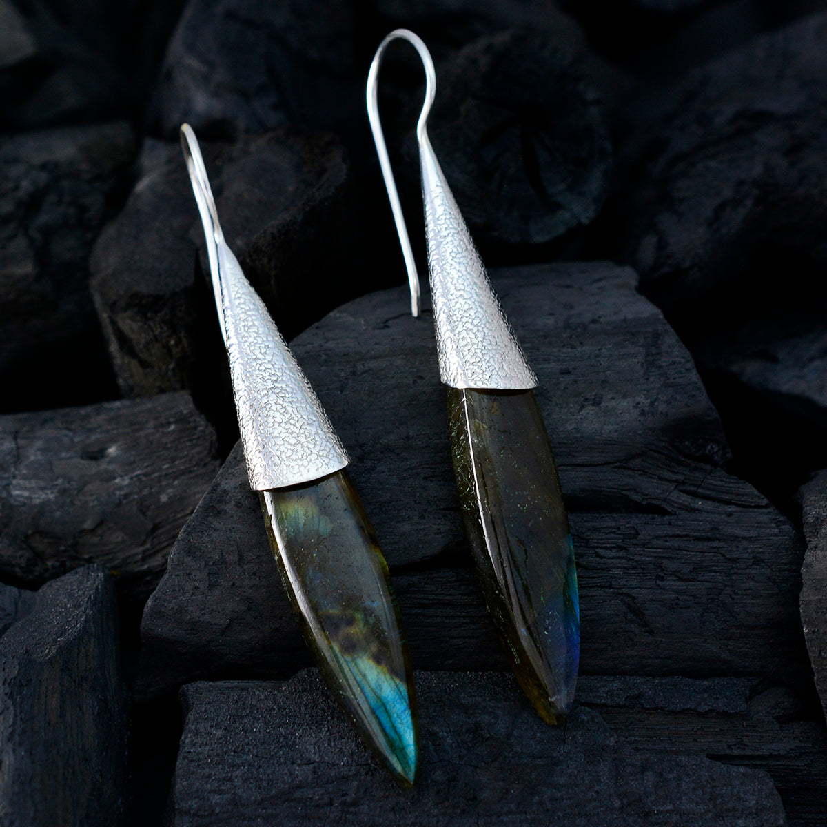 Labradorite-French-Hua-Solitaire-Dangle-Gray-Sterling-Silver-Earring